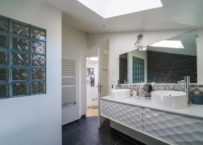 Дом отдыха Atelier Loft Proche Halles *